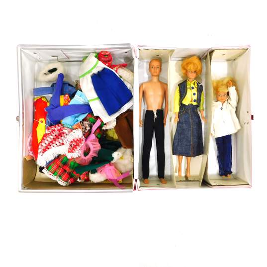 Buy the Vntg Mattel 1960s Bubblecut Barbie Ken & Skipper Dolls W/ Case &  Clothes