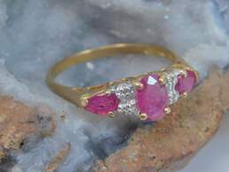 10K Yellow Gold Spinel & White Sapphire Accent Ring 1.6g