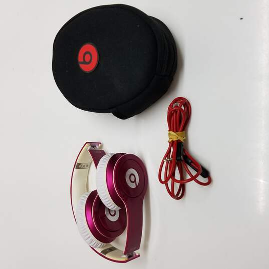 the BEATS BY DR SOLO HD MAGENTA OTE HEADPHONES WITH CASE | GoodwillFinds