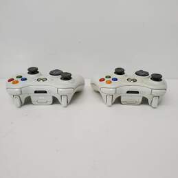 Pair of Official Microsoft Xbox 360 White Wireless Game Controllers / Untested alternative image