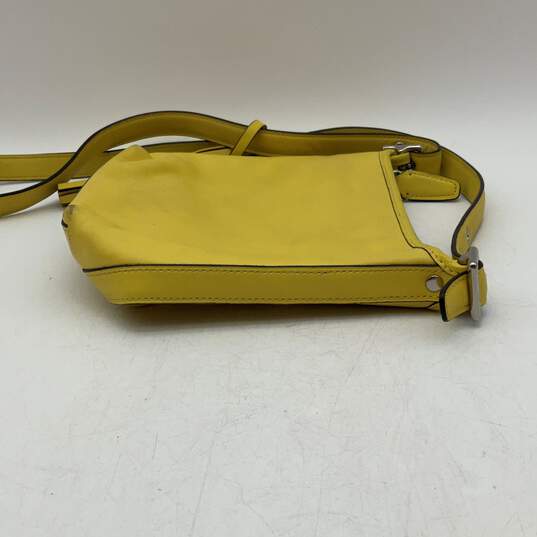 Womens Yellow Tasseled Leather Adjustable Strap Zipper Small Crossbody Bag image number 5