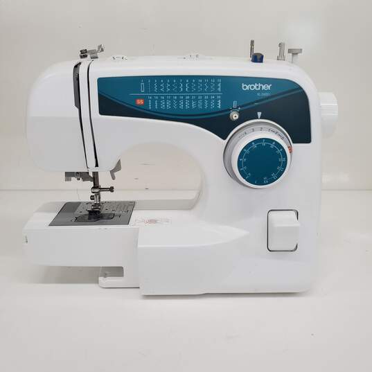 Brother XL-2600i Sewing Machine w/o Power Cord image number 1