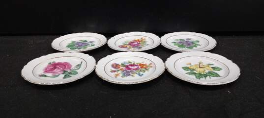 Bundle of 6 Japanese Made Mini Floral Ceramic Plates image number 1