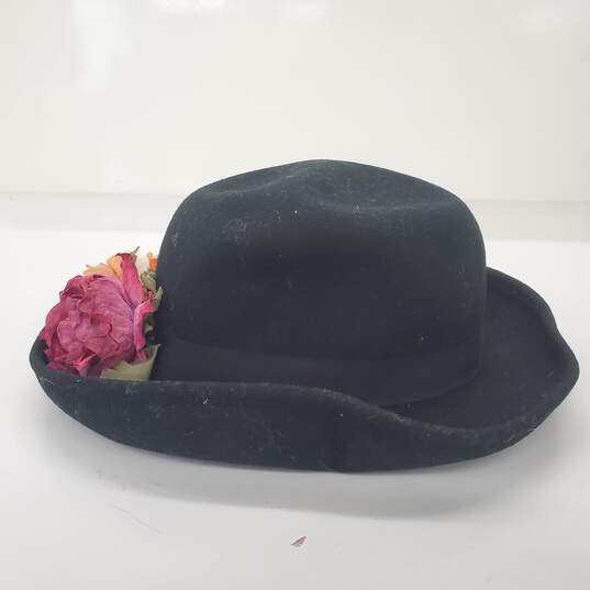Vintage Women's Black Wool Flower Accent Hat Size S image number 2