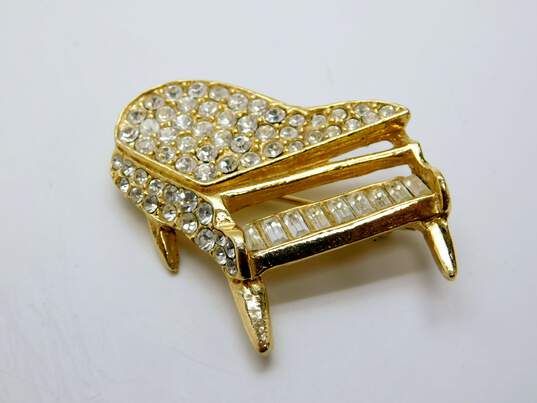 Vintage Weiss AJC LIA Gold Tone Clear Icy Rhinestone Piano Hearts & Open Circle Brooches 64.7g image number 3