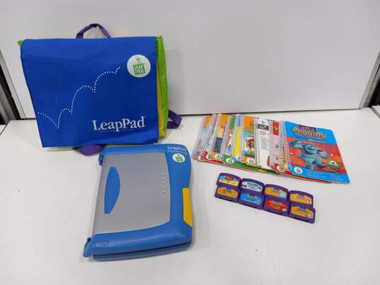 LeapFrog Leap Pad Learning Kit w/ Assorted Books image number 1