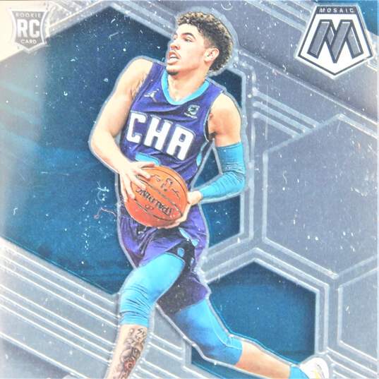 2020-21 LaMelo Ball Panini Mosaic Rookie Charlotte Hornets image number 2