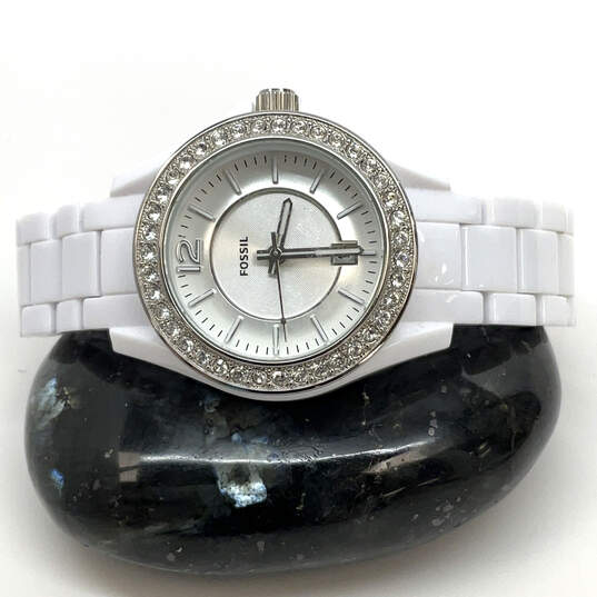 Designer Fossil White Chain Strap Rhinestone Analog Dial Quartz Wristwatch image number 1