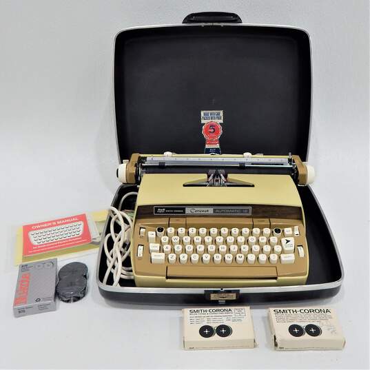 VTG Smith Corona Coronet Automatic 12 Beige & Cream Electric Typewriter w/ Case image number 1