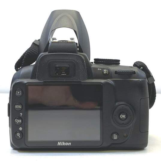 Nikon D3000 10.2MP Digital SLR Camera image number 3