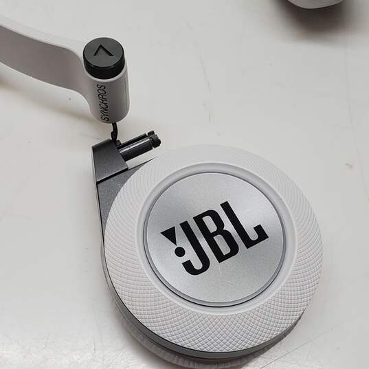 JBL Headphones image number 4