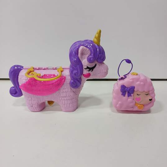 Pair Of Polly Pocket Playsets image number 3