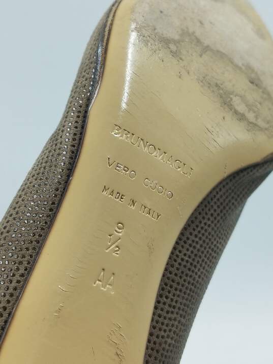 Authentic Bruno Magli Taupe Pumps W 9.5AA image number 7