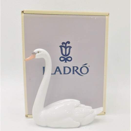LLadro Graceful Swan 5230 With Box image number 1