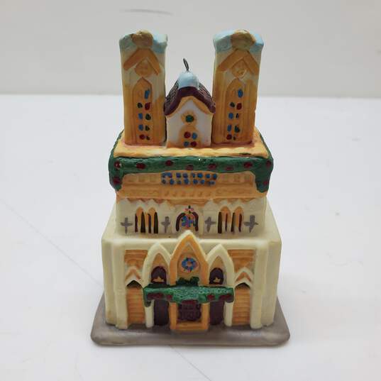 Ceramic Cathedrals of the World Ornaments image number 2