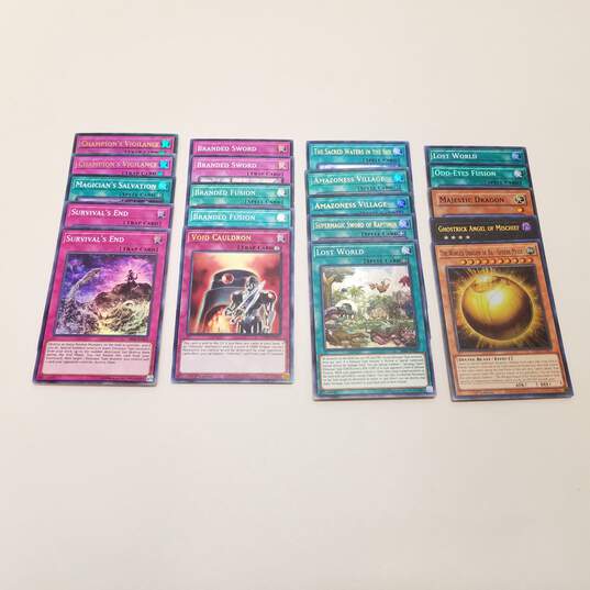 Mixed Rare Holographic YU-GI-OH! Trading Cards Bundle (Set Of 100) image number 4