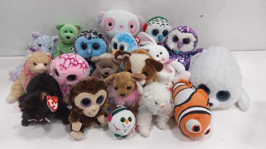 Lot of 23 Assorted Ty Plushies image number 1