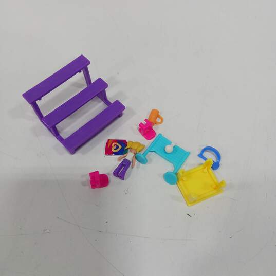 Polly Pocket House IOB image number 3