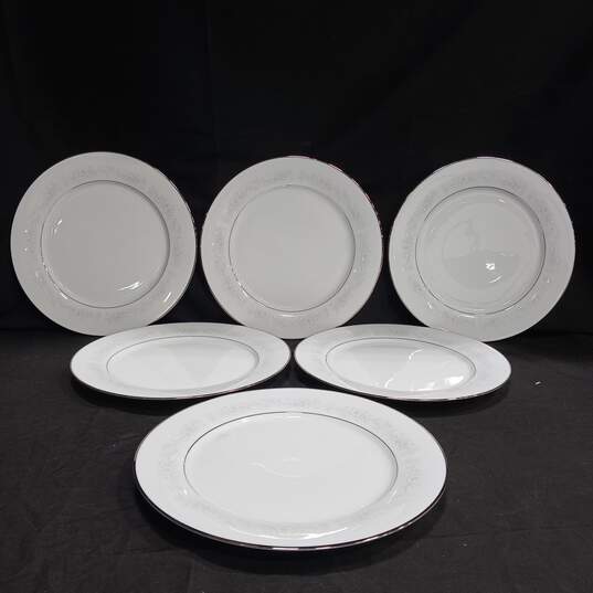 Bundle of 6 Noritake Japan Cumberland Dinner Plates image number 1