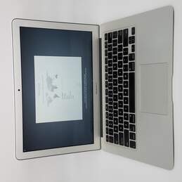 MacBook Air 6,2 13.3in 128GiB SSD i5-4250U 1.3GHz 4GiB RAM alternative image