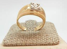 Men's Vintage 14K Yellow Gold 0.10 CTTW Round Diamond Ring 7.3g
