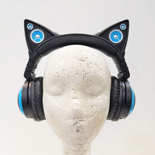 Brookstone Limited Edition Ariana Grande Cat Ear Wireless X6 Bluetooth Headphones with Case image number 2