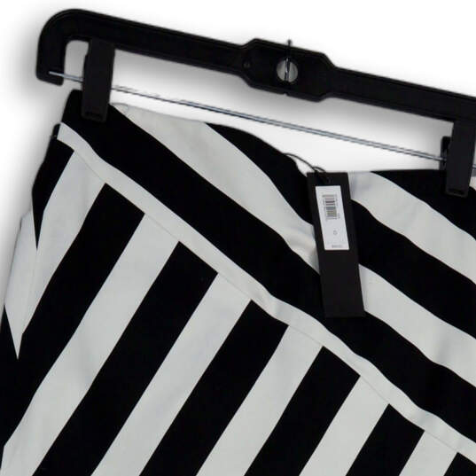 NWT Womens White Black Striped Side Zip Straight & Pencil Skirt Size 0 image number 3