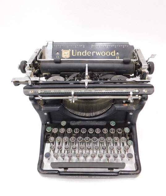 Antique Underwood Manual Typewriter image number 1