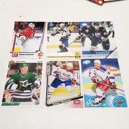 Hockey Cards Box Lot alternative image