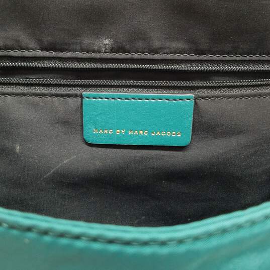 AUTHENTICATED Marc by Marc Jacobs Green Nylon Foldover Crossbody Bag image number 4