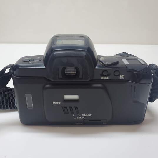Pentax Pz-70 SLR Film Camera Body For Parts/Repair image number 4