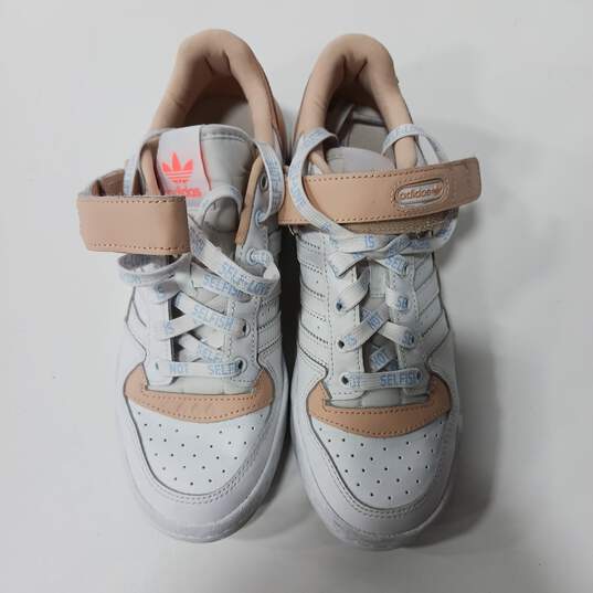 Women's White & Peach Adidas Sneakers Size 7.5 image number 4
