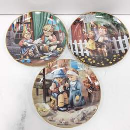 Bundle of 7 Danbury Mint Hummel Collector Plates alternative image