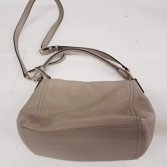 Kate Spade Grey Pebbled Leather Crossbody Bag image number 2