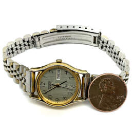 Designer Seiko 3Y03-0049 Stainless Steel Analog Dial Quartz Wristwatch alternative image