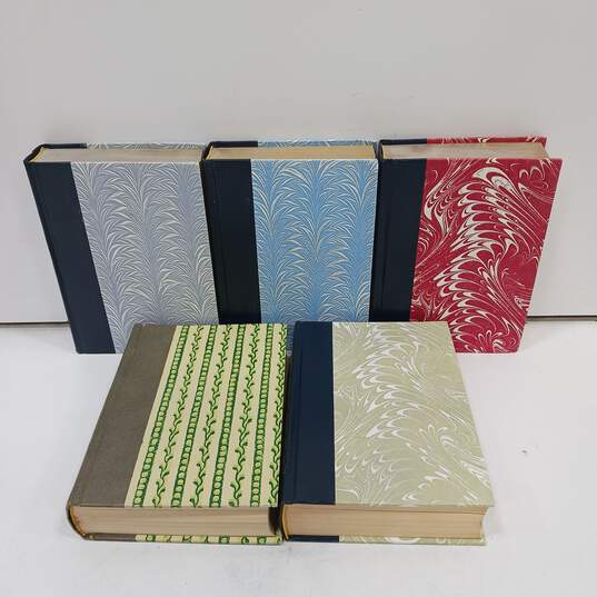 5 pc. Assorted Readers Digest Condensed Books Lot image number 1