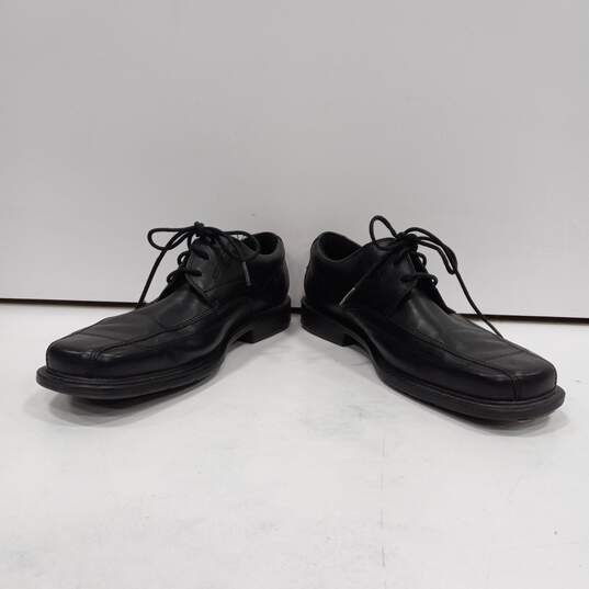 Clarks Men's Black Leather Dress Shoes Size 9M image number 2