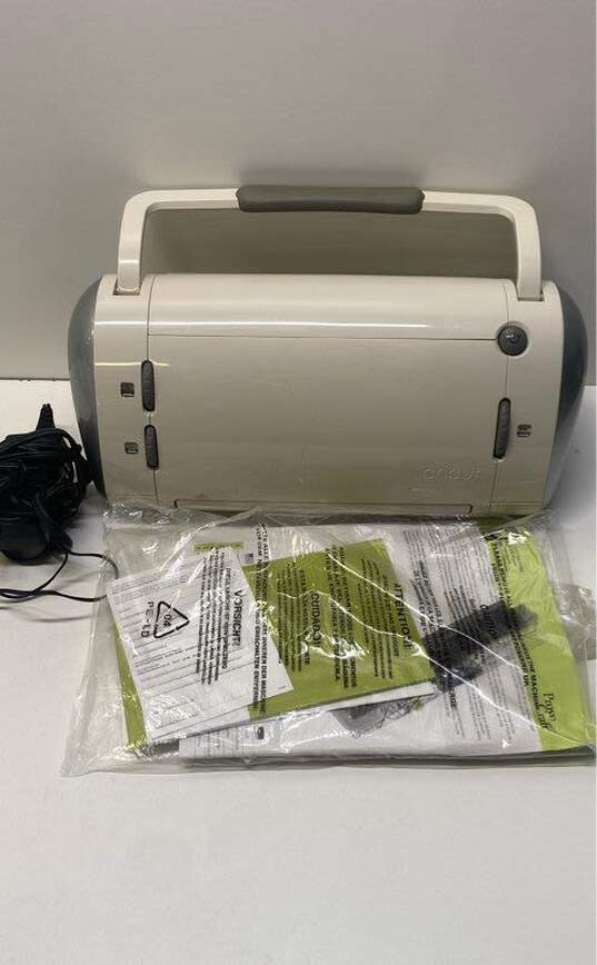 Cricut 29-0001 Personal Electronic Cutting Machine image number 1