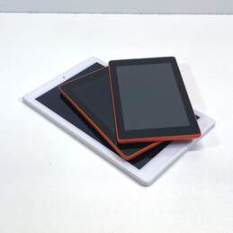 Amazon Fire Tablets Assorted Models Lot of 3 (For Parts or Repair)