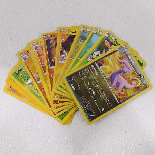 Pokemon TCG Huge Collection Lot of 200+ Cards w/ Holofoils and Rares image number 2