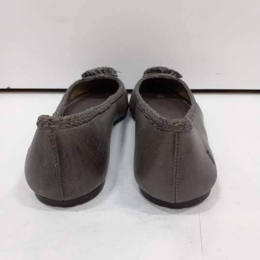 Frye Women's 72170  F0011 E11 Regina Flower Gray Shoes Size 8 image number 4