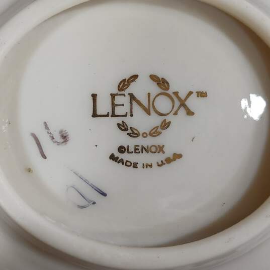 Pair of Lenox Dove Dishes IOB image number 6