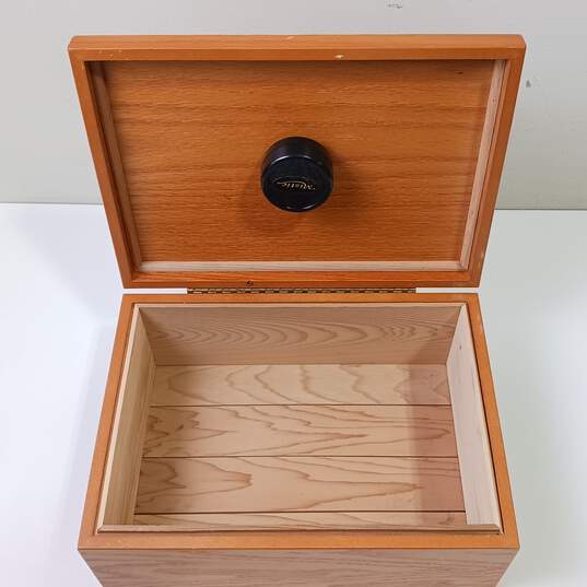 Brown Wooden Cigar Box image number 4