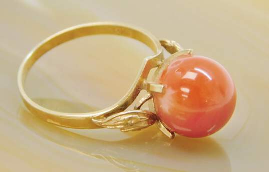Vintage 14K Yellow Gold Red Coral Bead Ring 3.4g image number 1