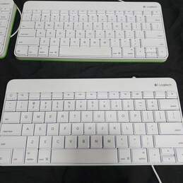 Bundle of Four Logitech Wired Keyboards for iPad alternative image
