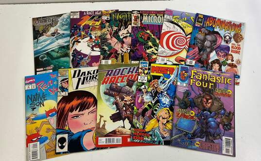 Marvel Comic Books Box Lot image number 3