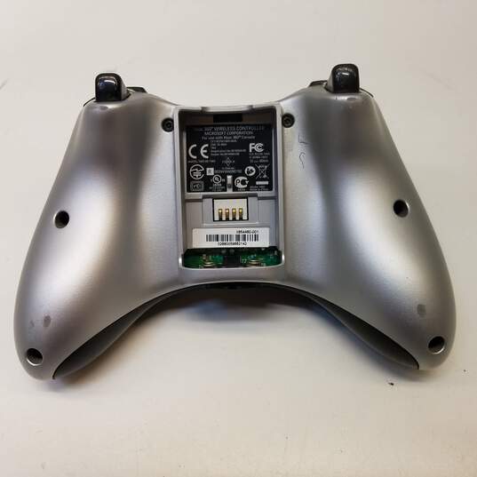 Microsoft Xbox 360 controller - Silver image number 4