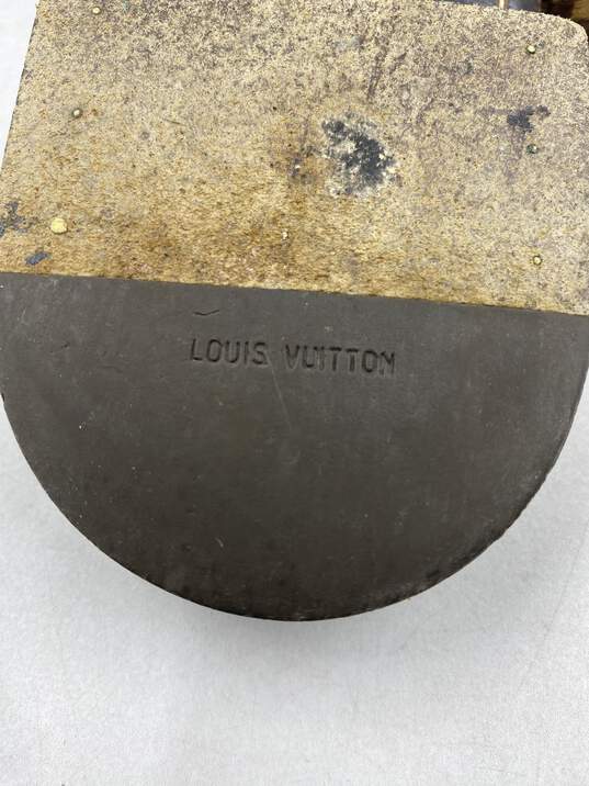 Louis Vuitton Brown Flip Flop Sandal Women 8 image number 6