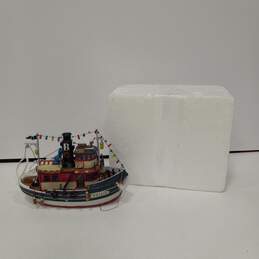 Light Up Tug Boat Model alternative image