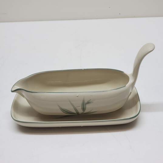 Vtg. Mid Century Winfield Pottery Green Bamboo Gravy Boat w/ Matching Underplate image number 1